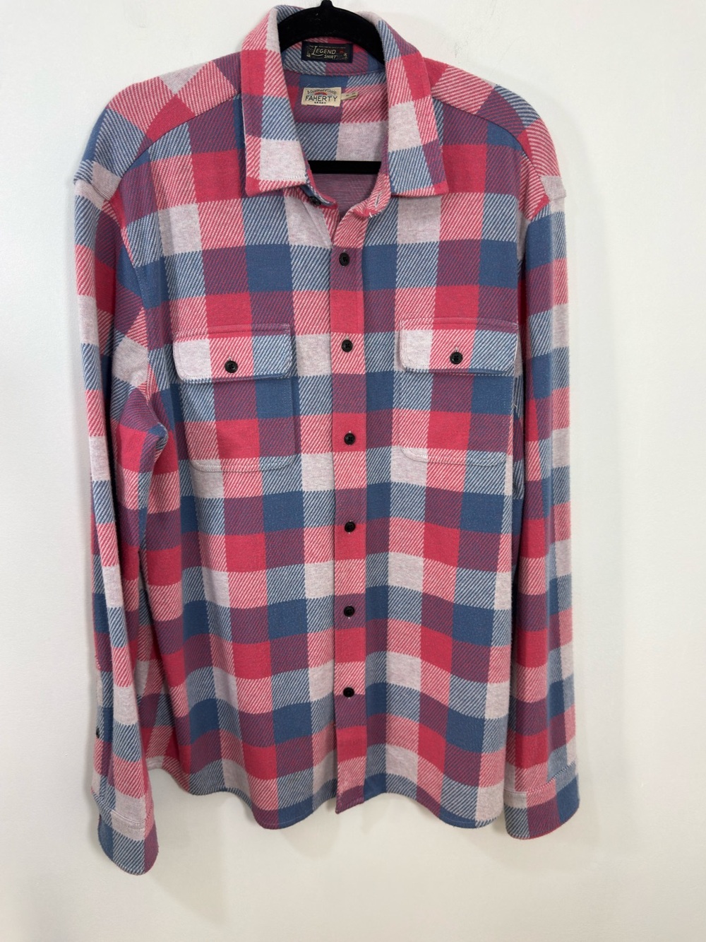 Faherty Pink Blue White Plaid Button-Up Shirt